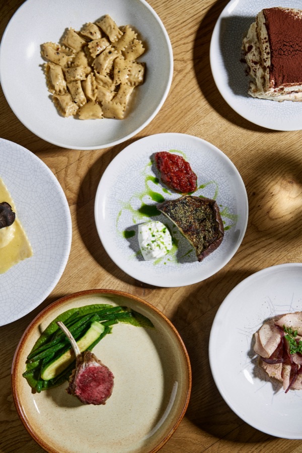‘THE GREATEST HITS’ MENU