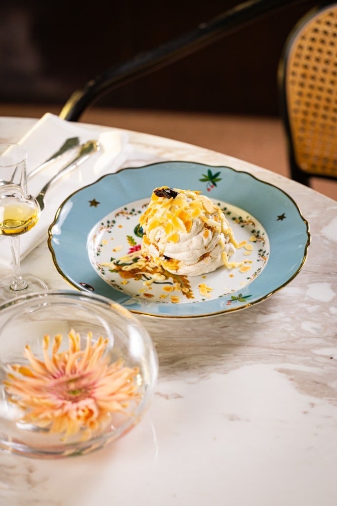 Grandma Teresa's flourless Almond Meringue